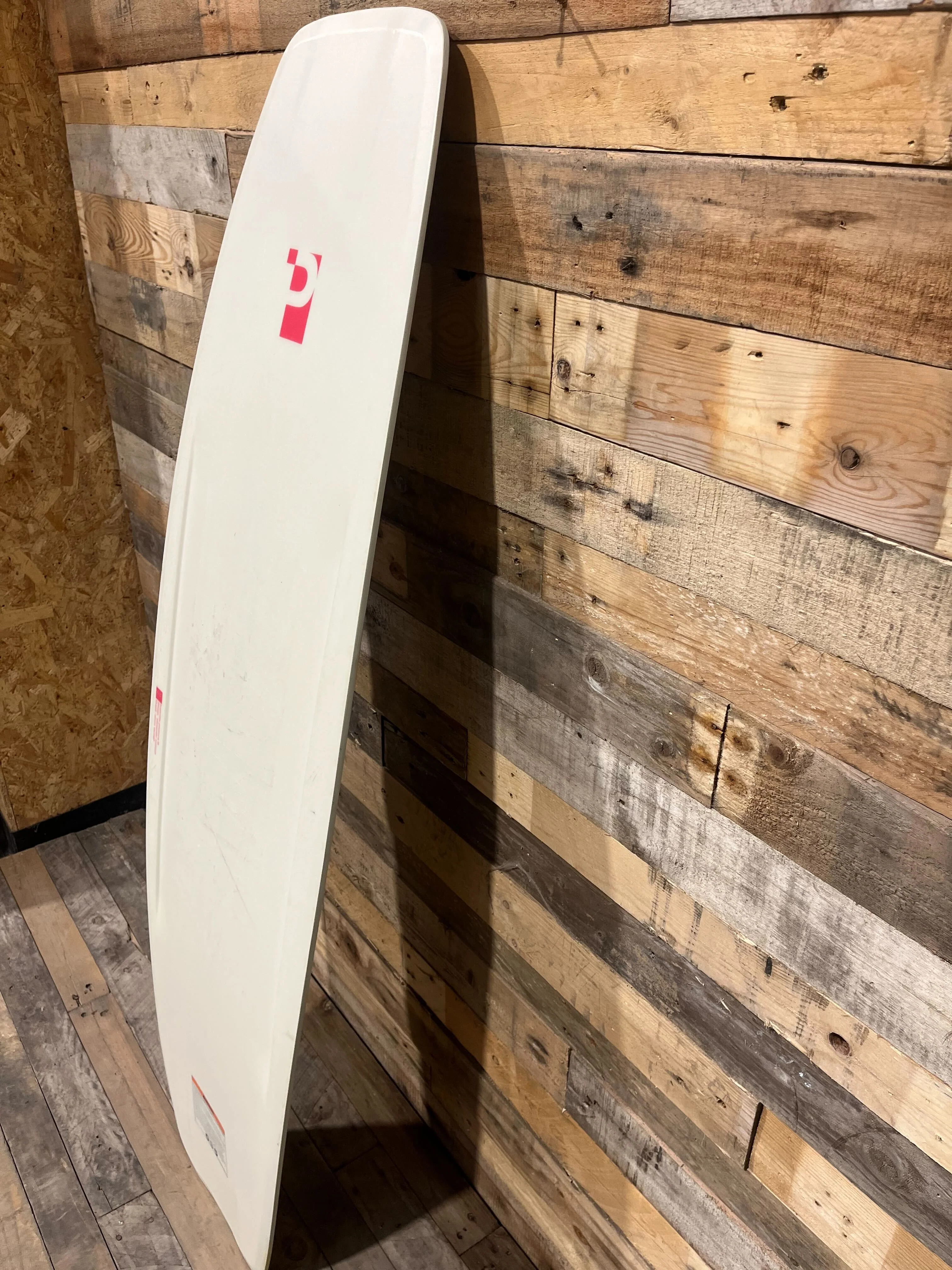 Pleasure Wakeboard 148- 2024 Ex Demo - Image 12